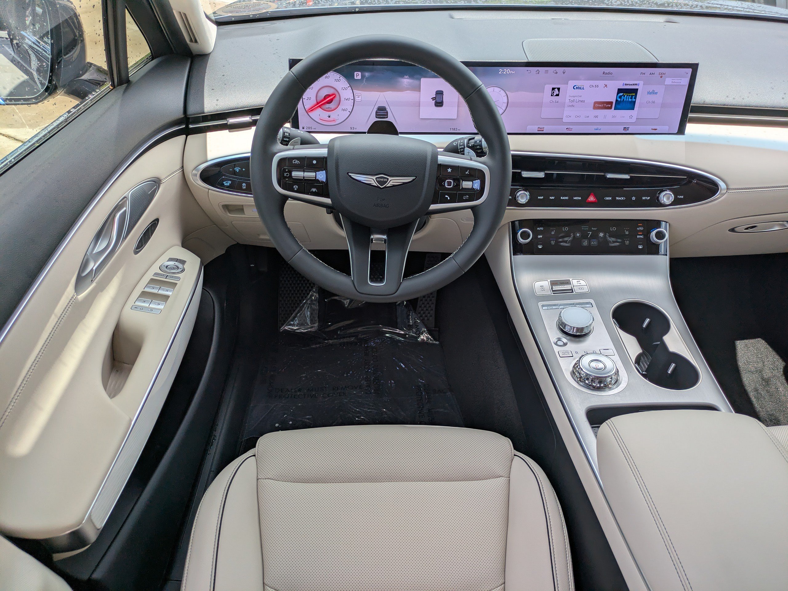 Certified 2026 Genesis GV70 2.5T Advanced AWD/4WD image 15