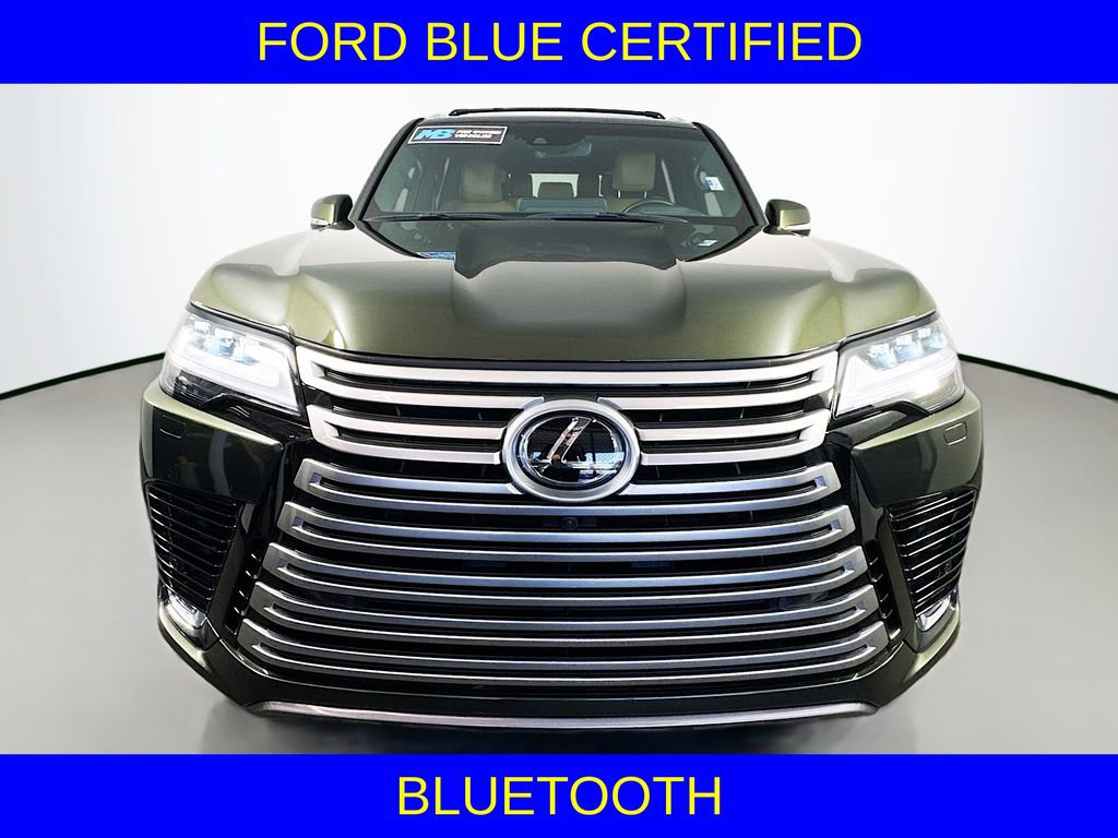 Used 2022 Lexus LX 600 4WD w/ Luxury Package image 2