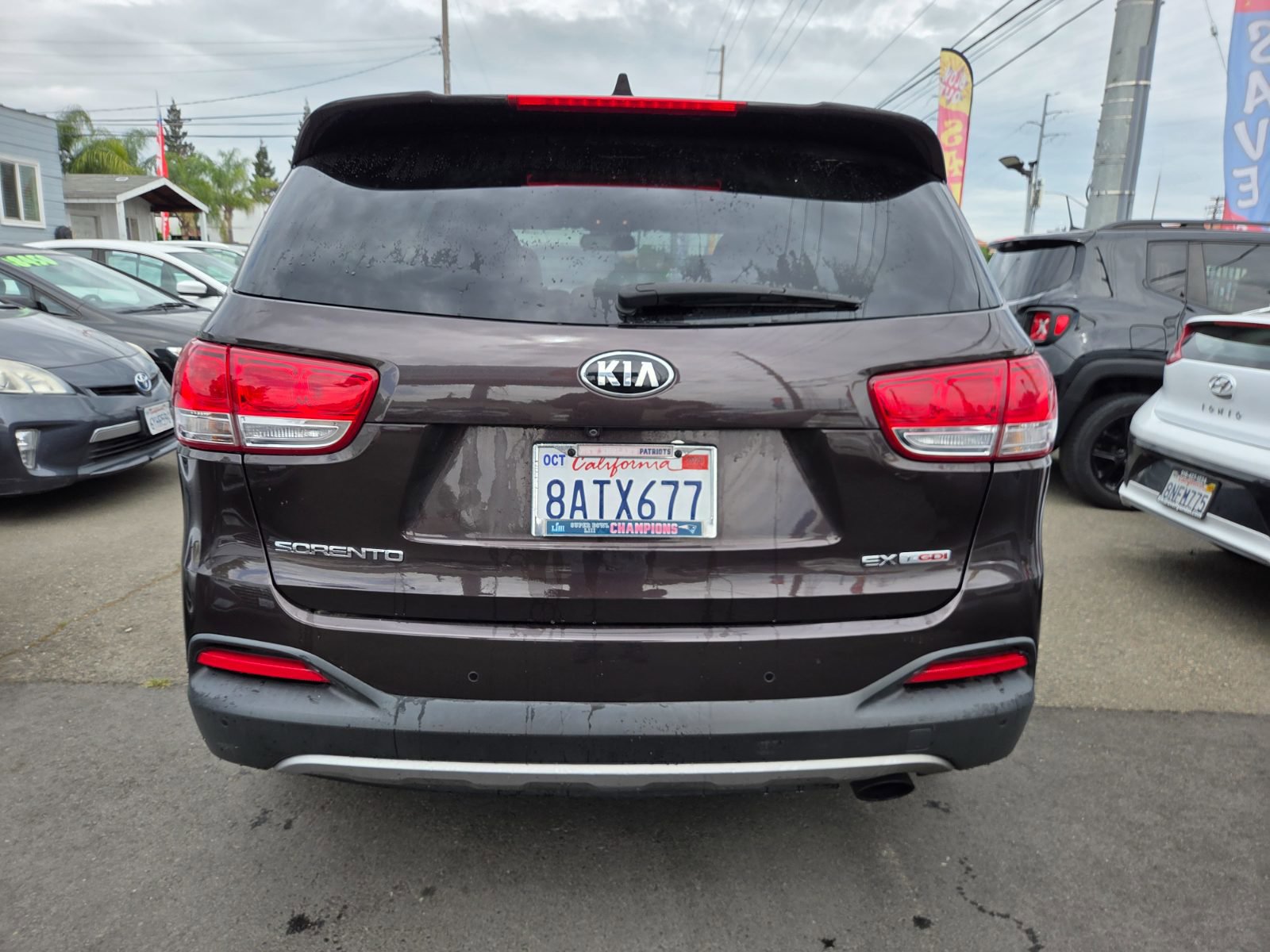 Used 2017 Kia Sorento EX image 3