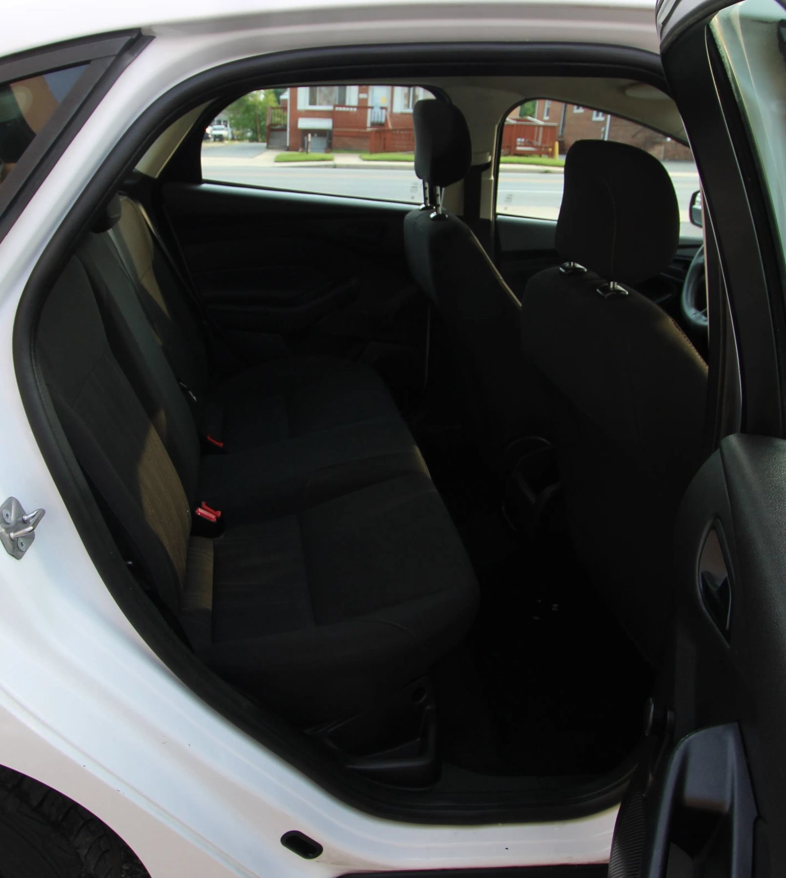 Used 2017 Ford Focus S FWD image 12