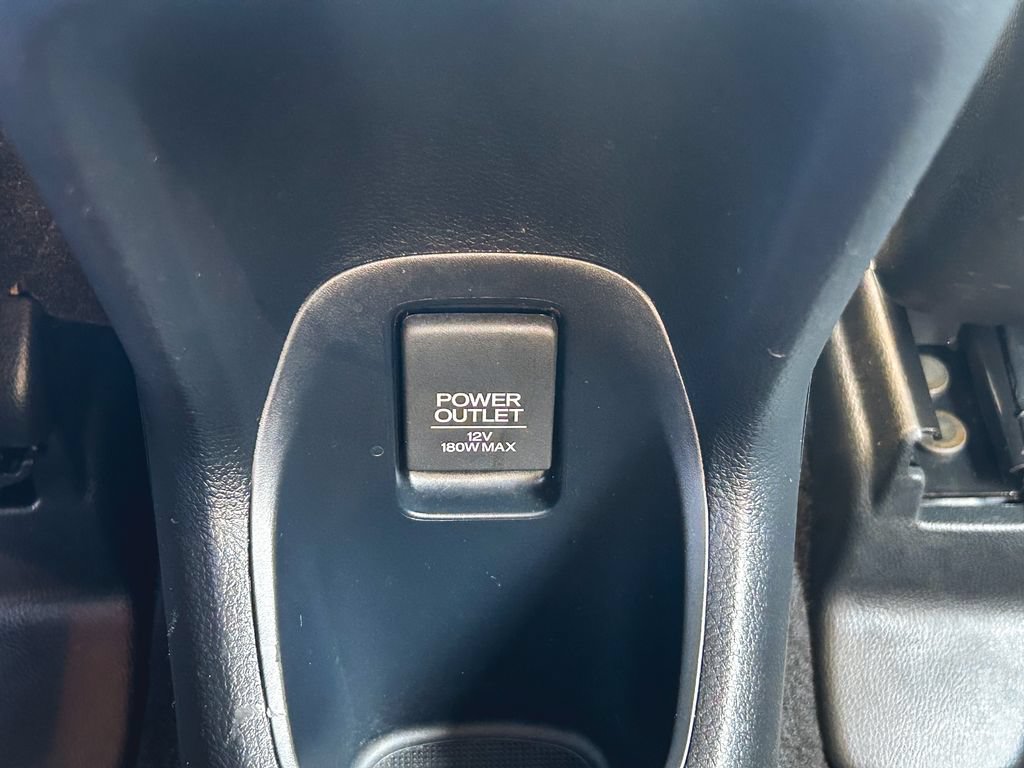Used 2017 Honda HR-V LX image 18