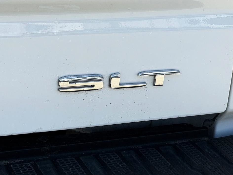 Used 2025 GMC Sierra 1500 SLT RWD image 13