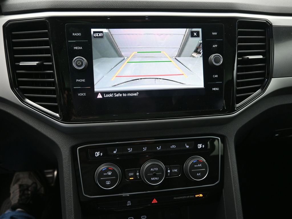 Used 2021 Volkswagen Atlas Cross Sport SEL R-Line image 4