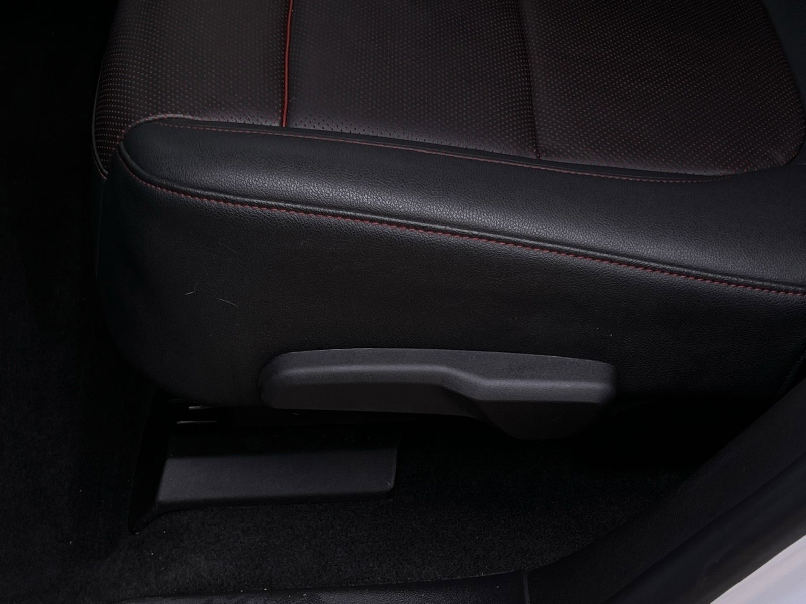 Used 2021 Chevrolet Blazer RS FWD image 44
