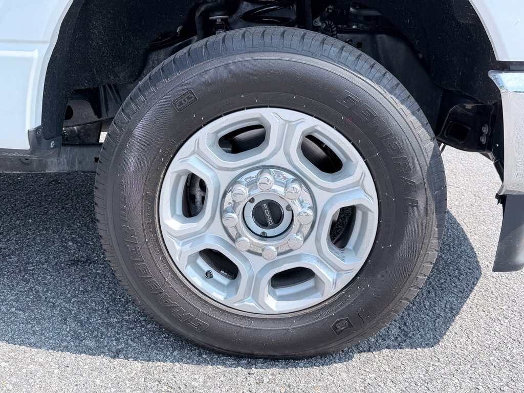 Used 2026 Ford F350 XLT AWD/4WD image 36