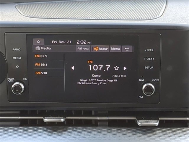 Used 2024 Kia Carnival LX image 21