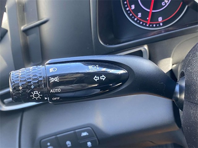 Used 2023 Hyundai Elantra SE image 20