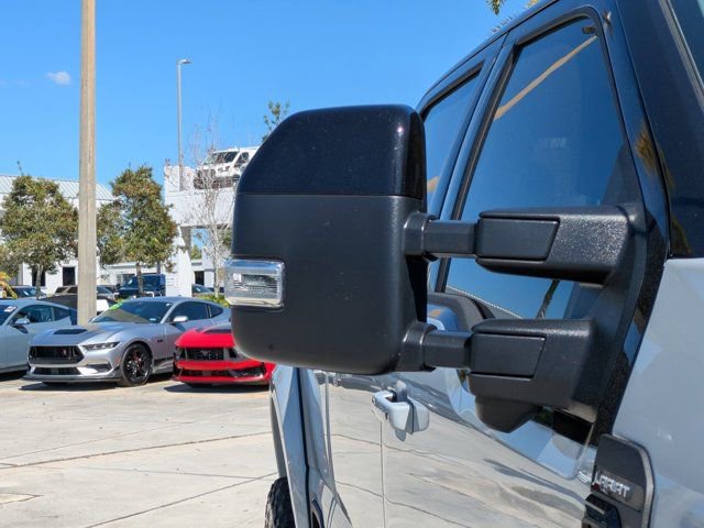 New 2026 Ford F250 Lariat w/ Black Appearance Package image 10