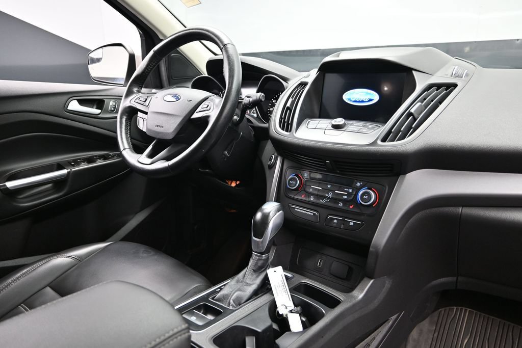 Used 2019 Ford Escape SEL w/ Sun & Style Package FWD image 15