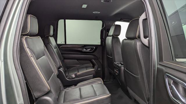 Used 2023 Chevrolet Suburban Premier image 21