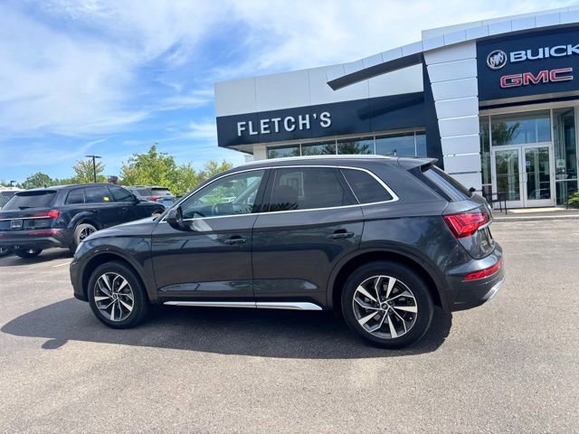 Used 2021 Audi Q5 2.0T Premium Plus w/ Premium Plus Package AWD/4WD image 8