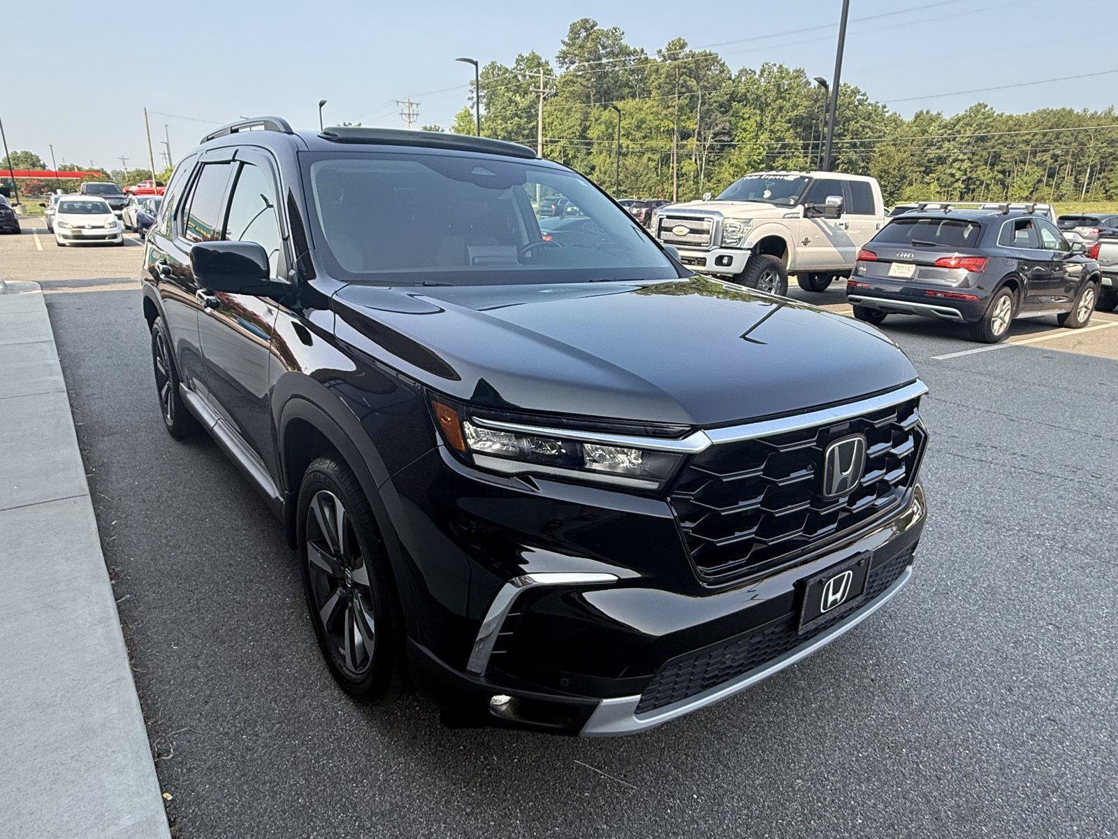 Used 2024 Honda Pilot Touring image 25