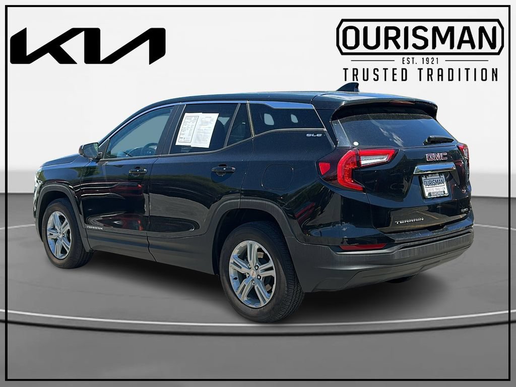 Used 2024 GMC Terrain SLE AWD/4WD image 3