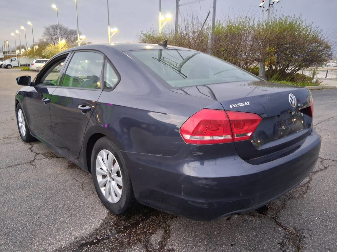 Used 2014 Volkswagen Passat 2.5 S FWD image 7