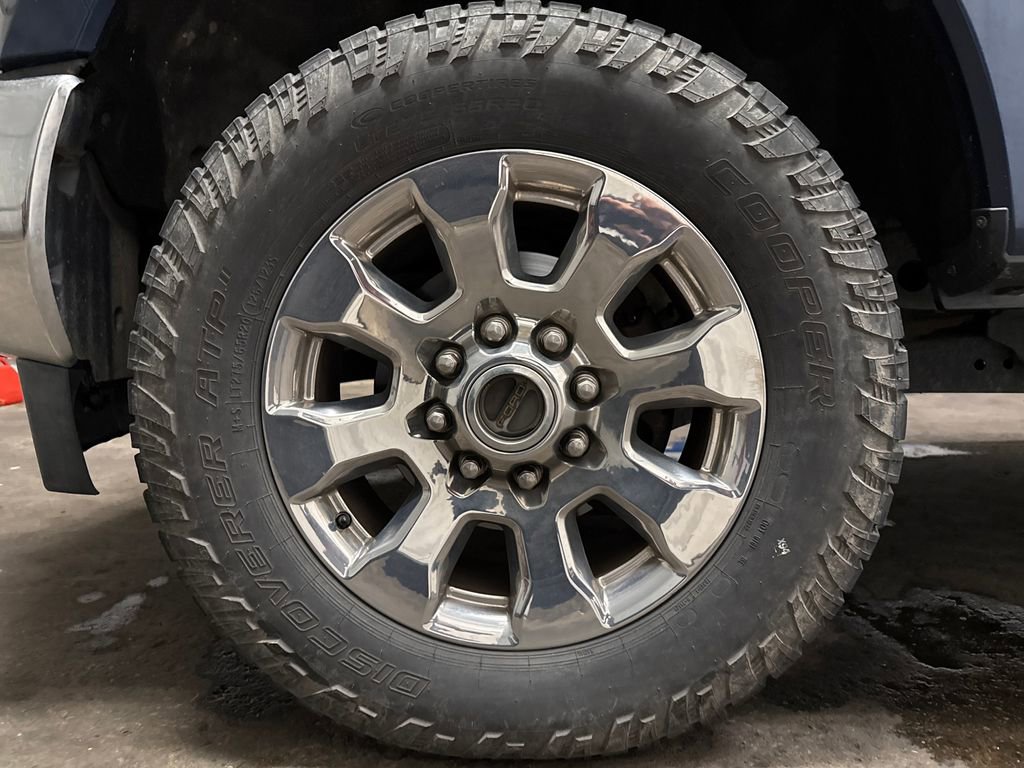 Used 2017 Ford F250 Lariat w/ Chrome Package AWD/4WD image 9