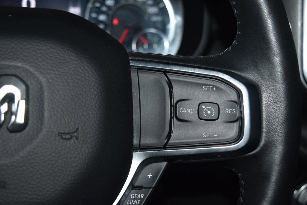 Used 2024 RAM 1500 Laramie AWD/4WD image 10