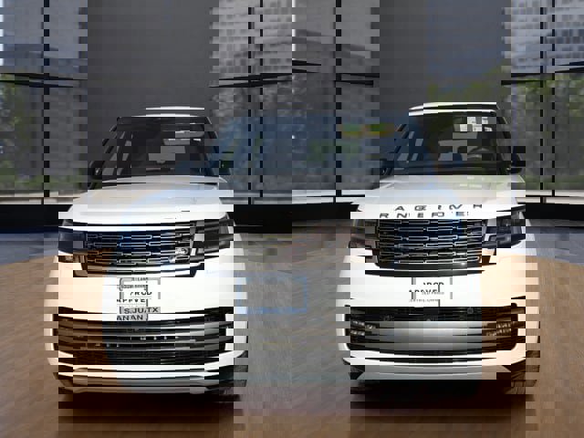 Used 2023 Land Rover Range Rover Long Wheelbase SE image 11