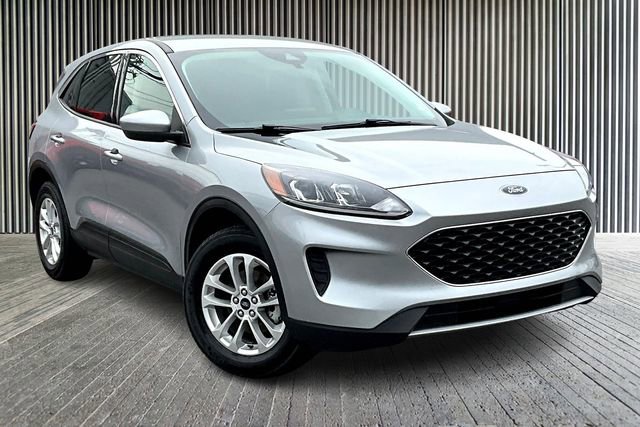 Used 2021 Ford Escape SE image 11