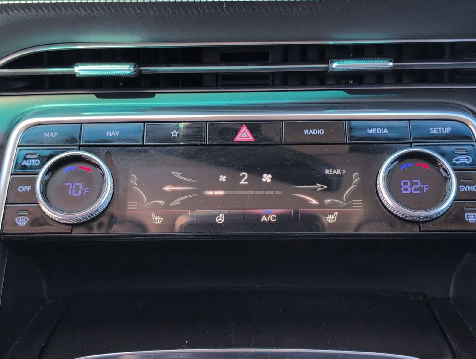 Used 2024 Genesis GV80 2.5T image 18