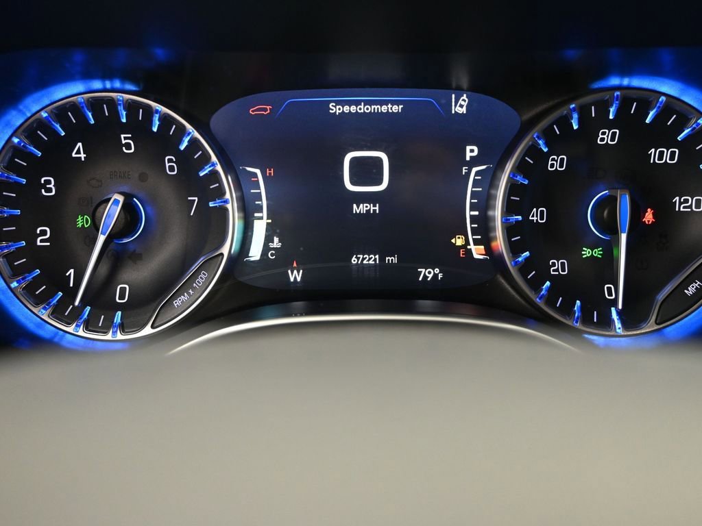 Used 2024 Chrysler Pacifica Limited image 16