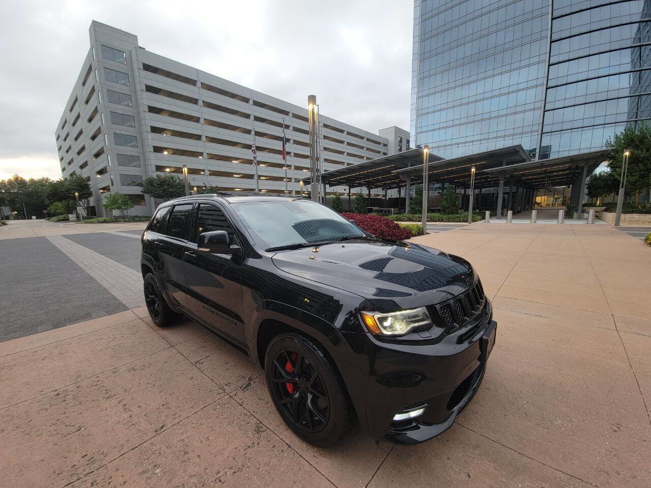 Used 2021 Jeep Grand Cherokee SRT AWD/4WD image 40