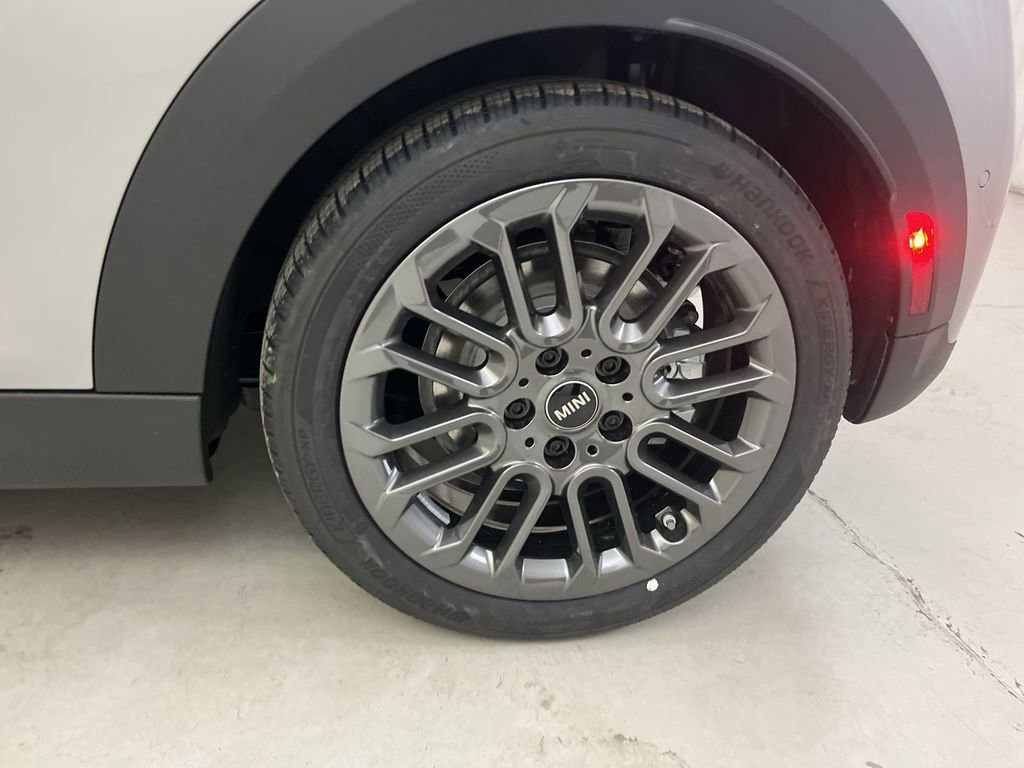 New 2025 MINI Cooper S FWD image 11