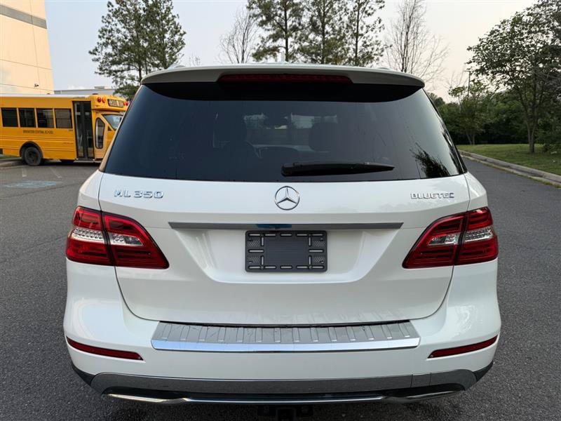 Used 2012 Mercedes-Benz ML 350 BlueTEC 4MATIC image 12