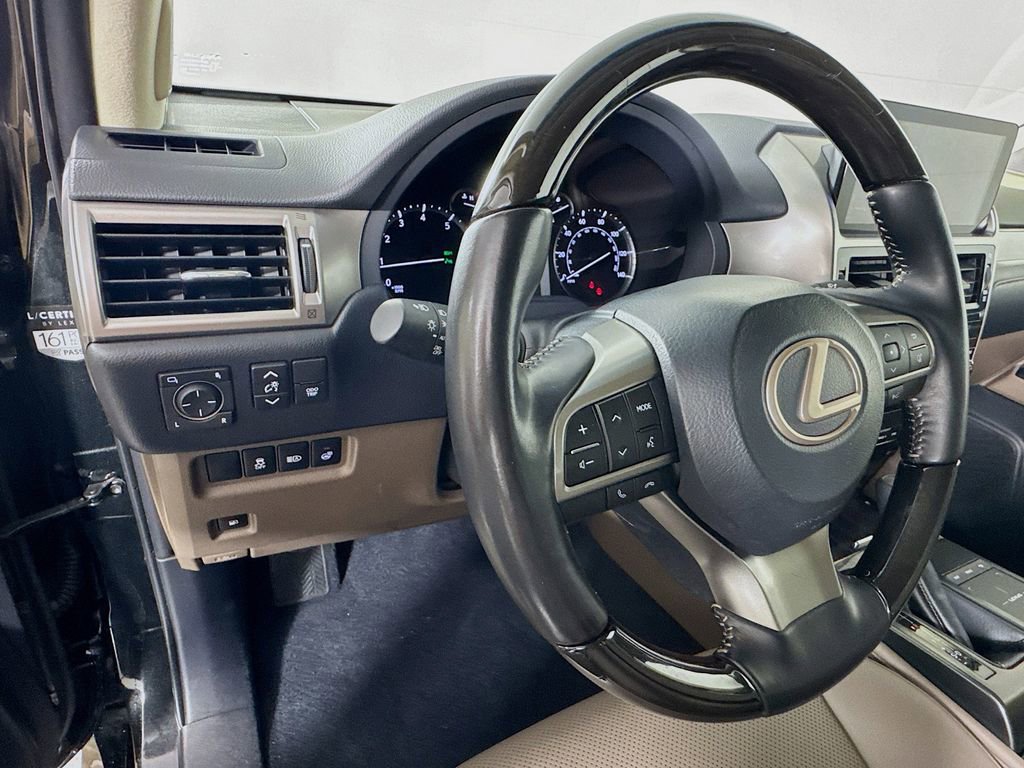Used 2023 Lexus GX 460 Premium w/ Premium Package AWD/4WD image 11