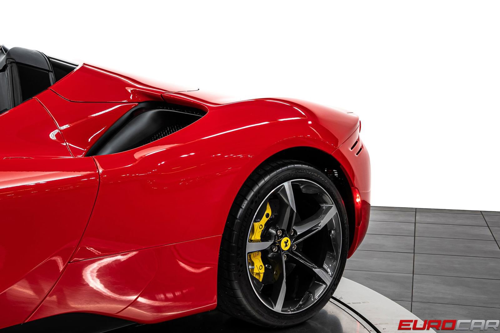 Used 2025 Ferrari SF90 Spider AWD/4WD image 20