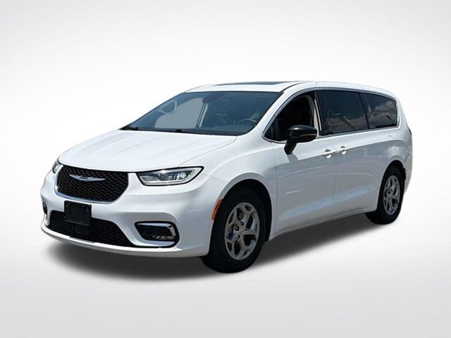 Used 2023 Chrysler Pacifica Touring-L FWD image 4