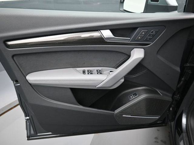 Used 2024 Audi SQ5 Premium Plus image 11