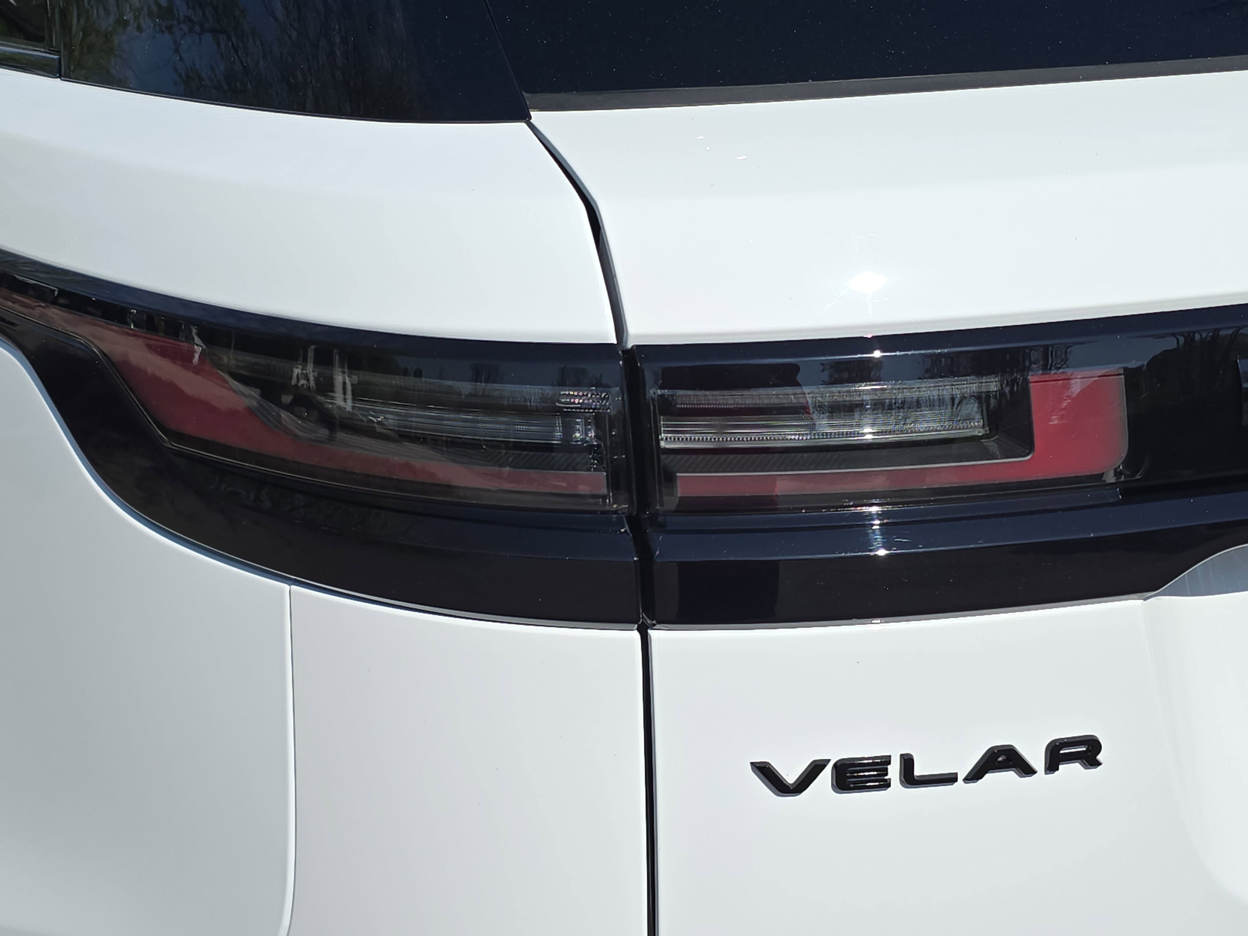 New 2026 Land Rover Range Rover Velar Dynamic SE AWD/4WD image 35