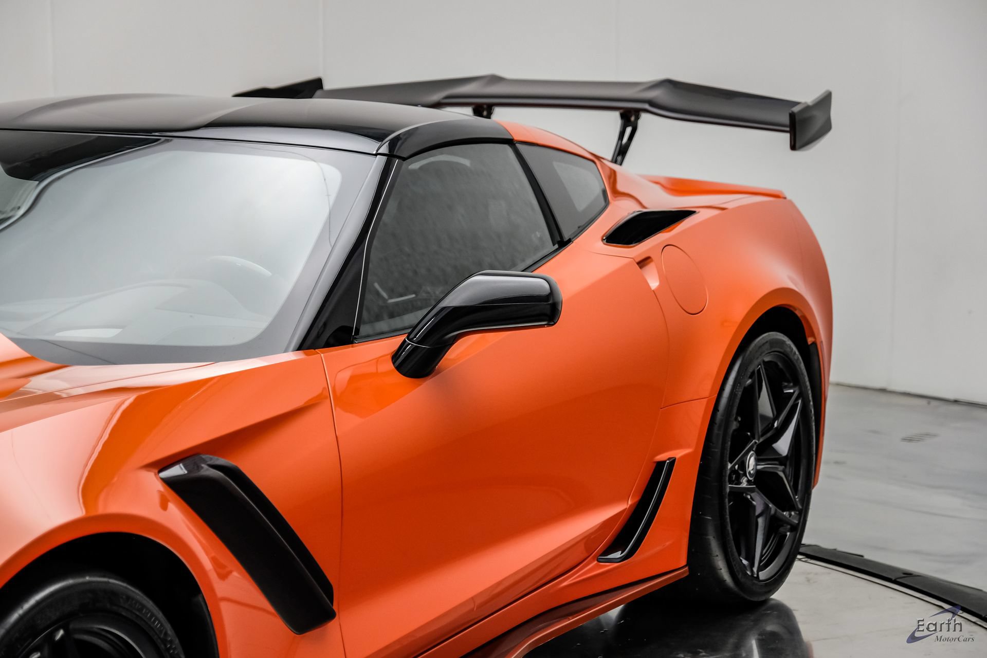 Used 2019 Chevrolet Corvette ZR1 RWD image 37