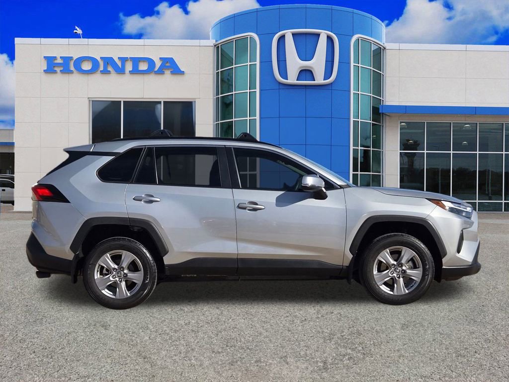 Used 2024 Toyota RAV4 XLE w/ Convenience Package video 2