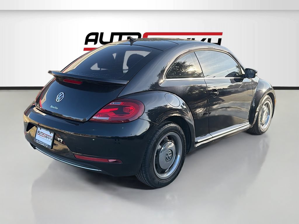 Used 2019 Volkswagen Beetle 2.0T SE FWD image 7