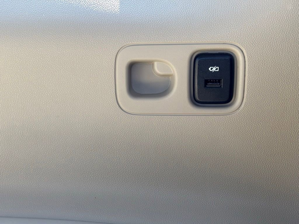 Used 2017 GMC Acadia Denali AWD/4WD image 25