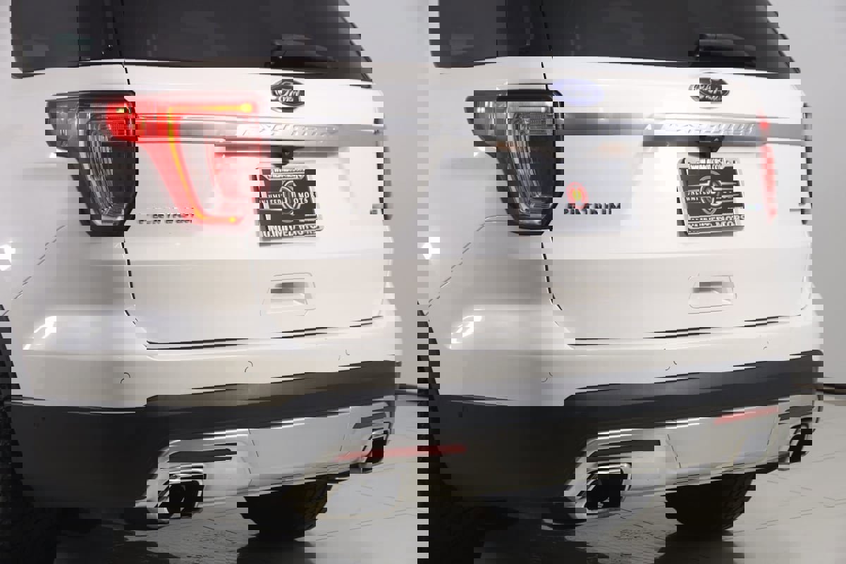 Used 2016 Ford Explorer Platinum image 25