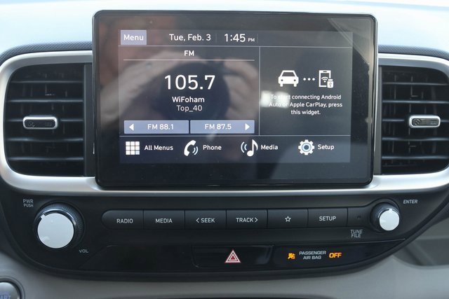 New 2025 Hyundai Venue SEL image 21