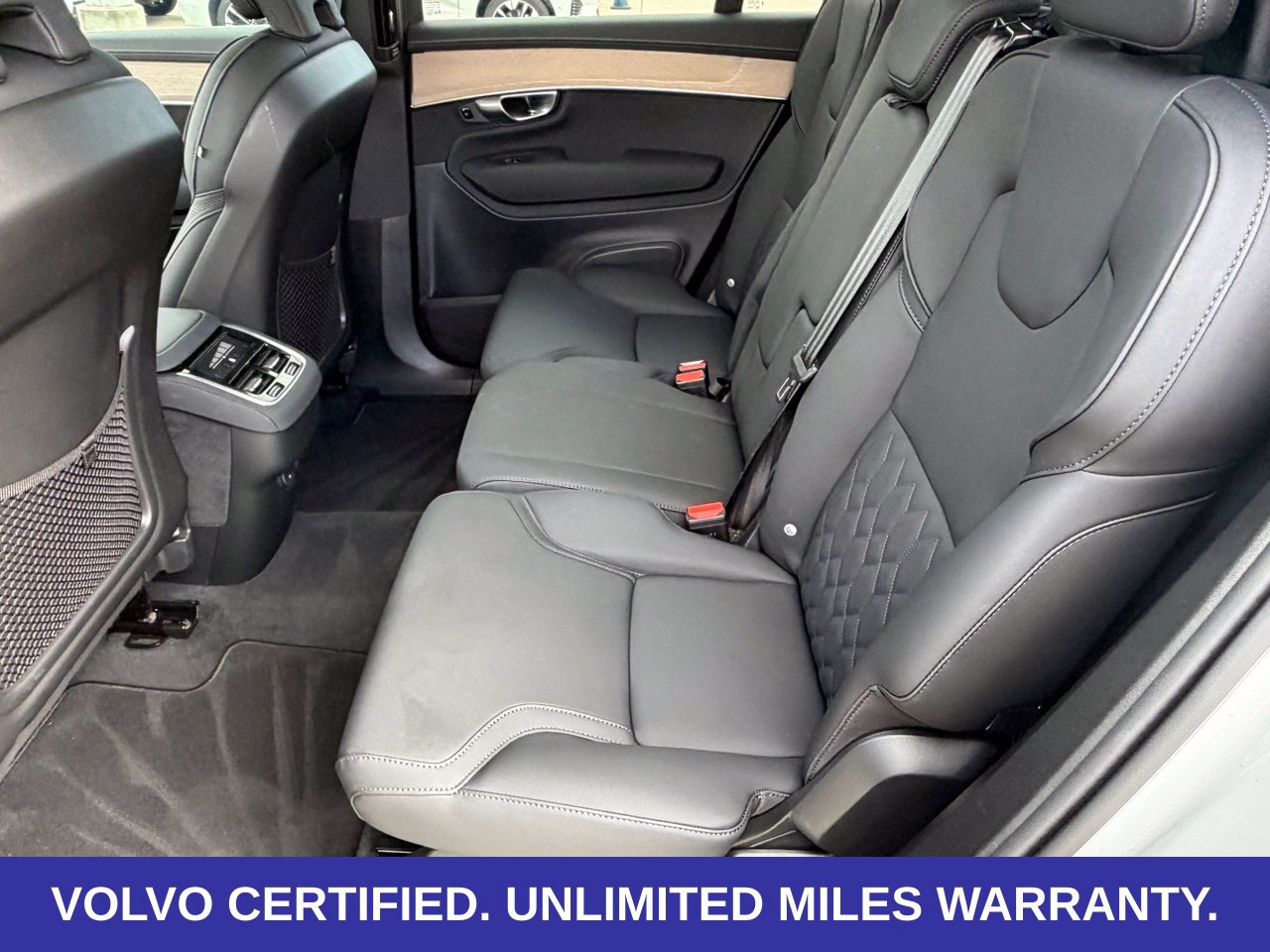 Certified 2025 Volvo XC90 B5 Core AWD/4WD image 34