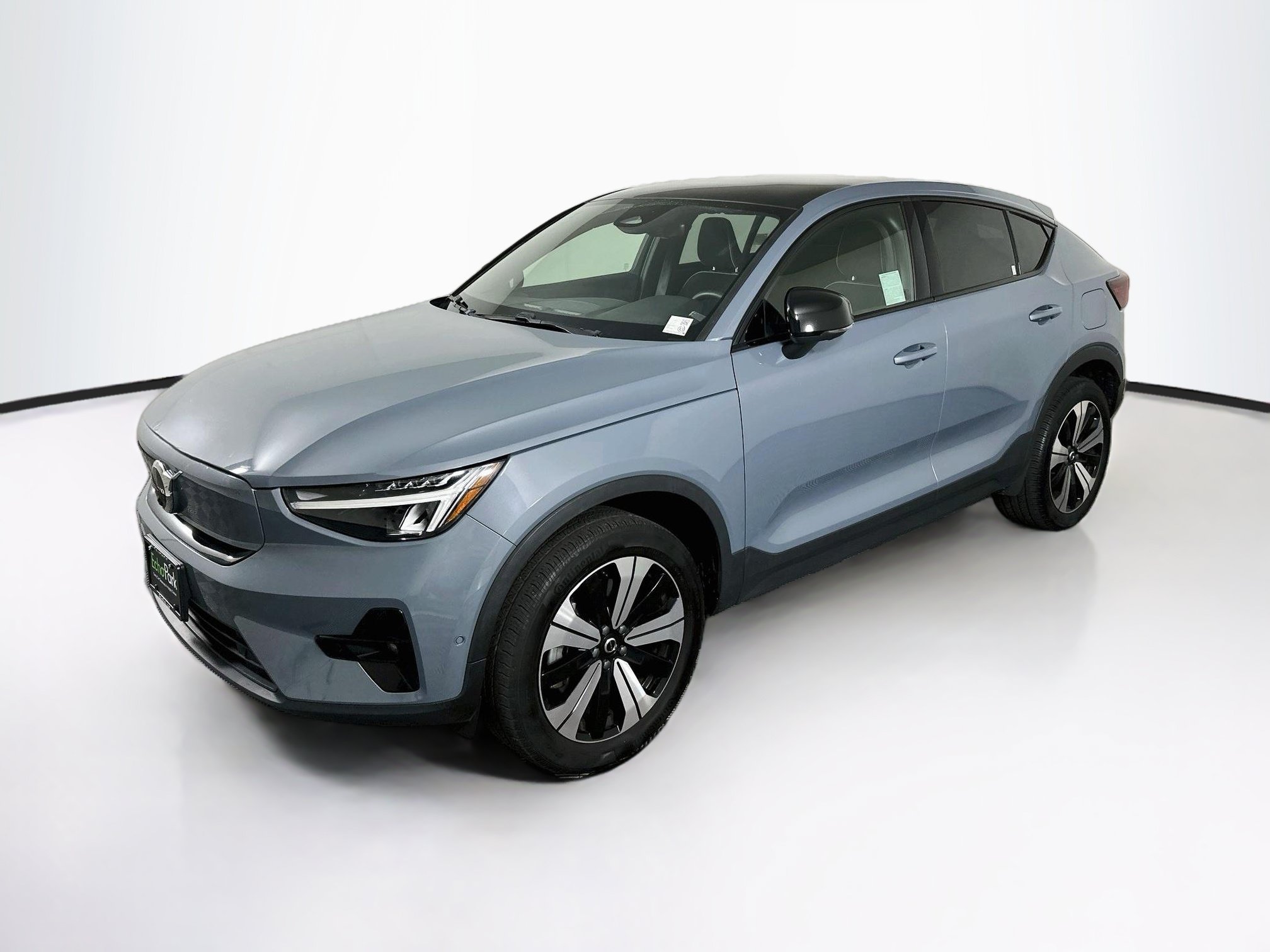 Used 2023 Volvo C40 P8 Recharge Plus AWD/4WD image 3