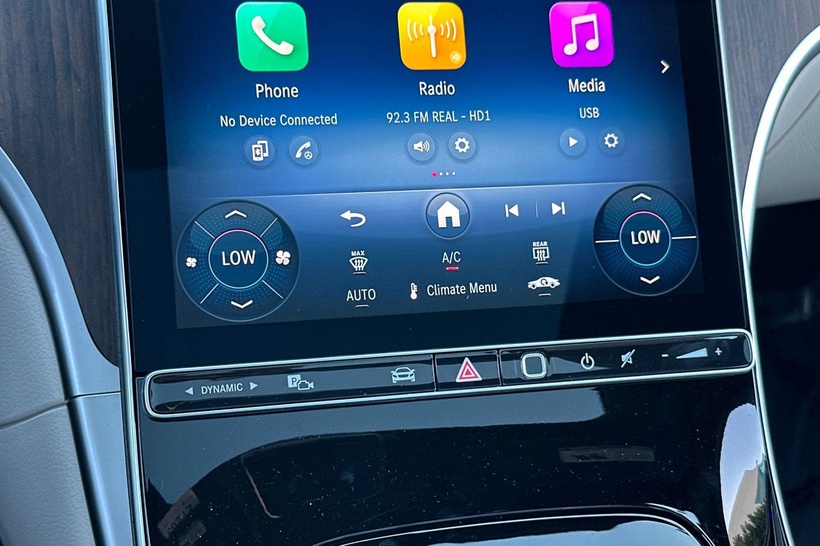 New 2026 Mercedes-Benz C 300 Sedan image 17