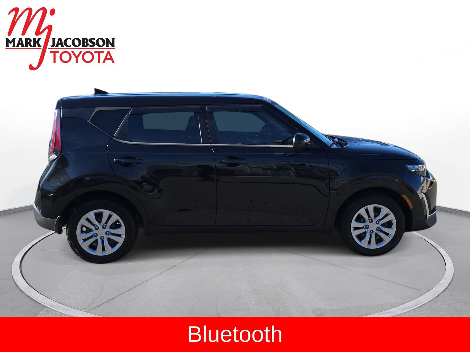 Used 2023 Kia Soul LX image 6