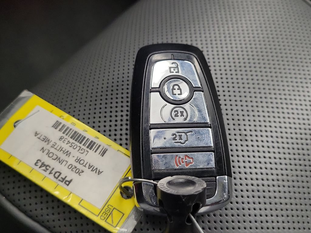 Used 2020 Lincoln Aviator Reserve w/ Equipment Group 202A AWD/4WD image 26
