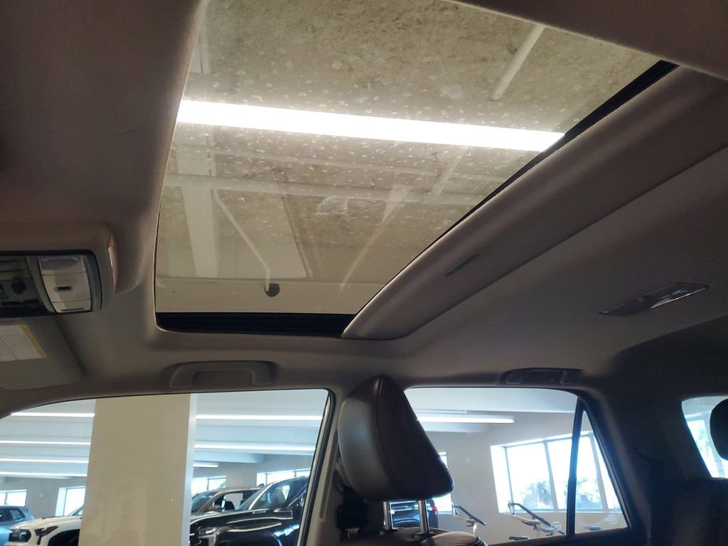 Used 2024 Toyota 4Runner Limited image 17