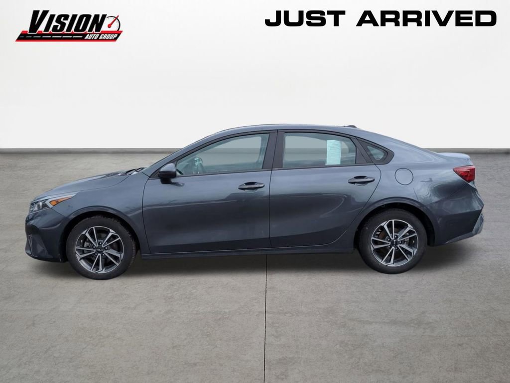 Used 2022 Kia Forte LXS image 8