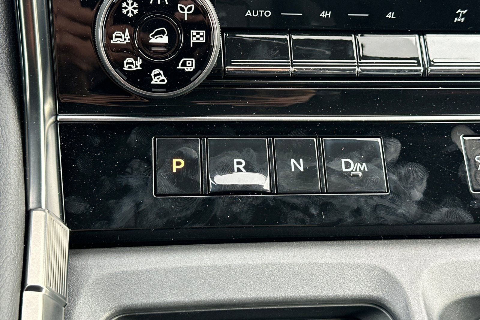 New 2026 Nissan Armada PRO-4X w/ Captain's Chari Seat Package image 20