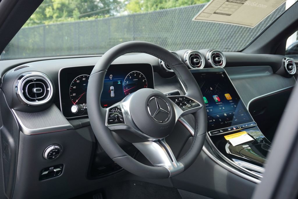 Certified 2025 Mercedes-Benz GLC 300 4MATIC image 24