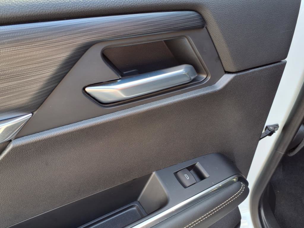 Used 2025 GMC Acadia Elevation image 21