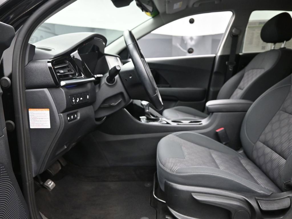 Used 2022 Kia Niro LXS image 15