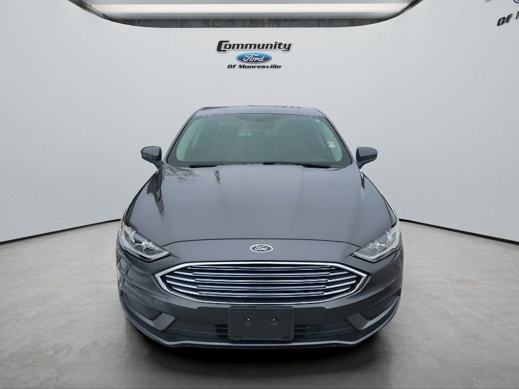 Used 2018 Ford Fusion S image 2